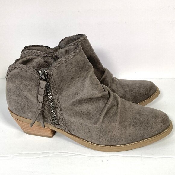 Report Dilly Gray Western Ankle Boots, Size 8, Faux Suede, Side‎ Zip, Braid Trim - Picture 3 of 9